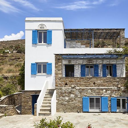 Dinora Villa اجيوس ايوانيس المظهر الخارجي الصورة